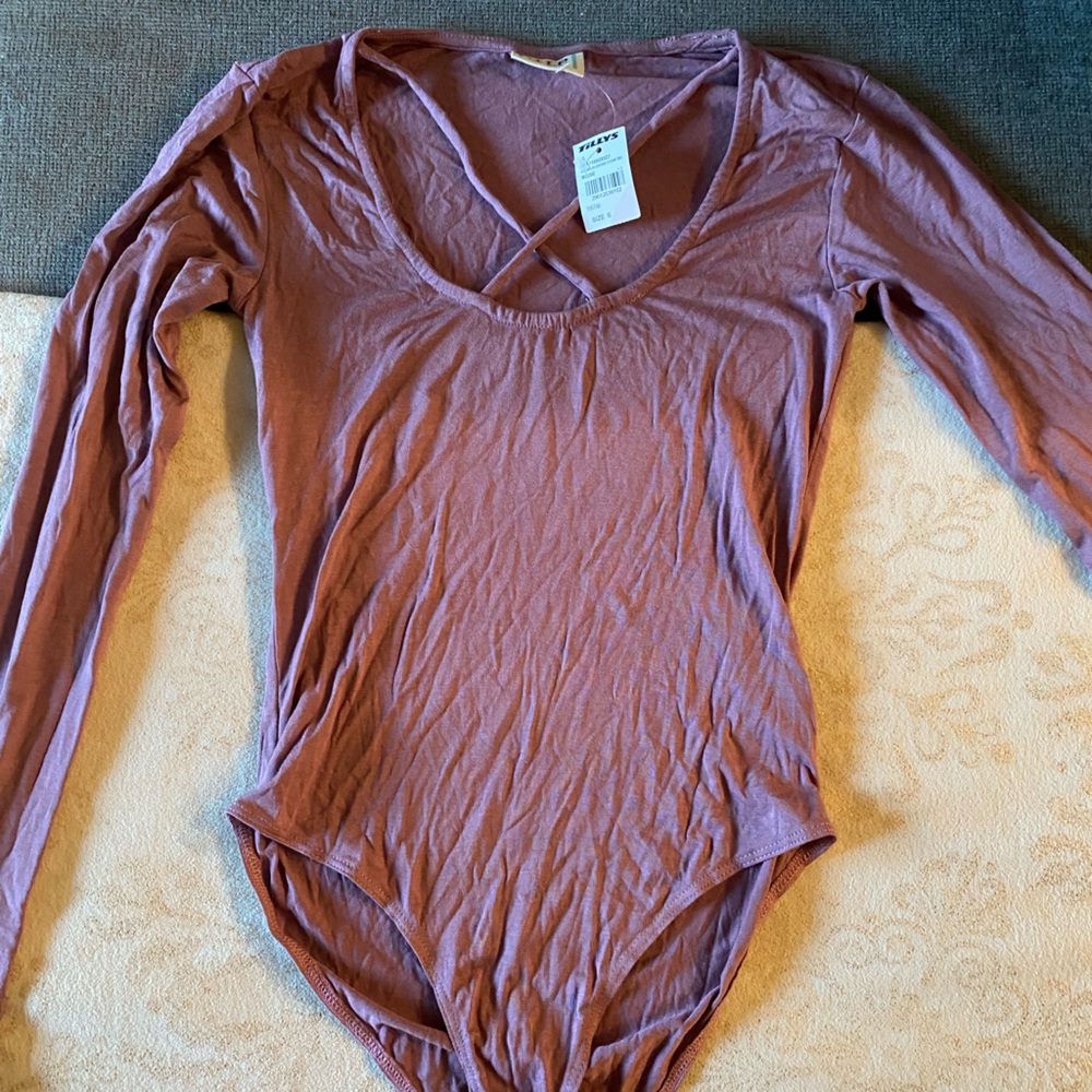 Tilly’s‎ Long Sleeved Bodysuit